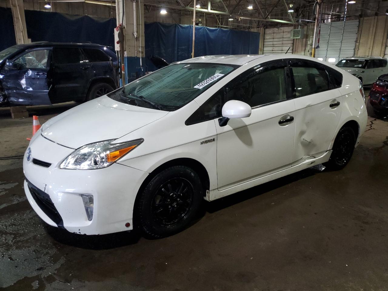 TOYOTA PRIUS 2014