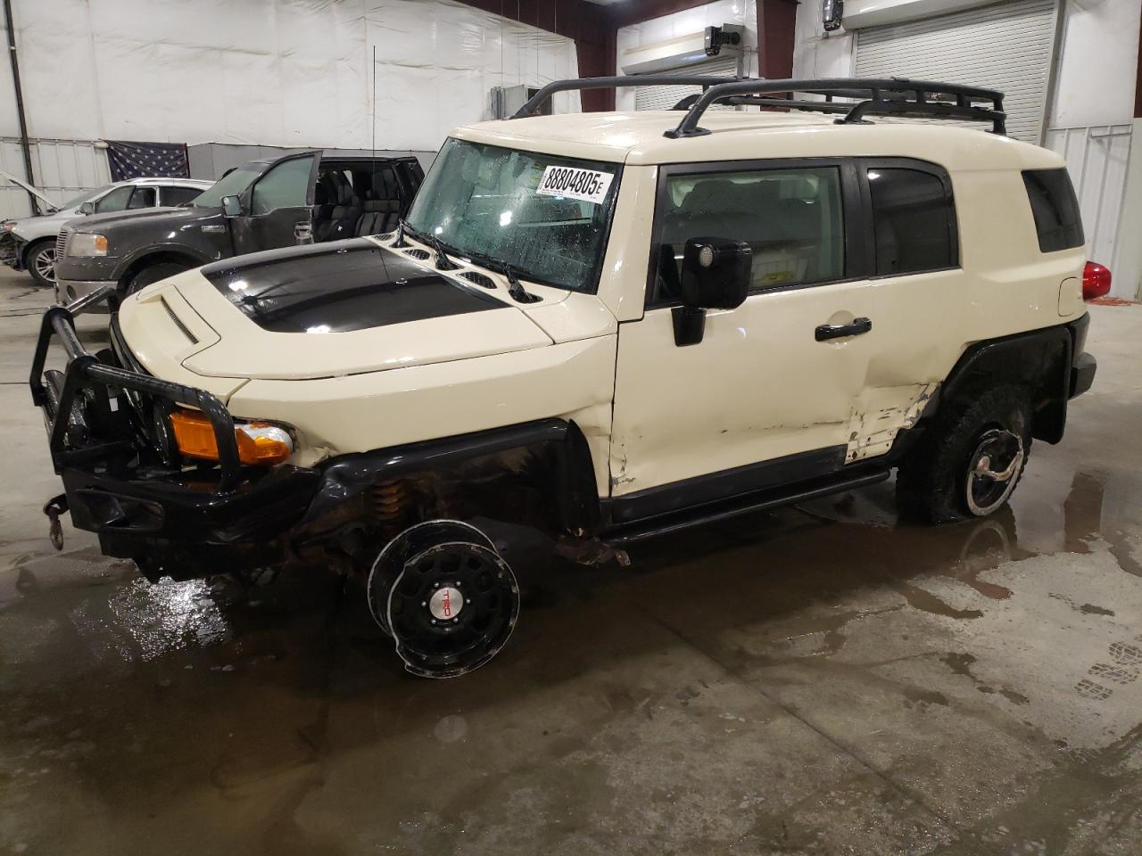 TOYOTA FJ CRUISER 2010