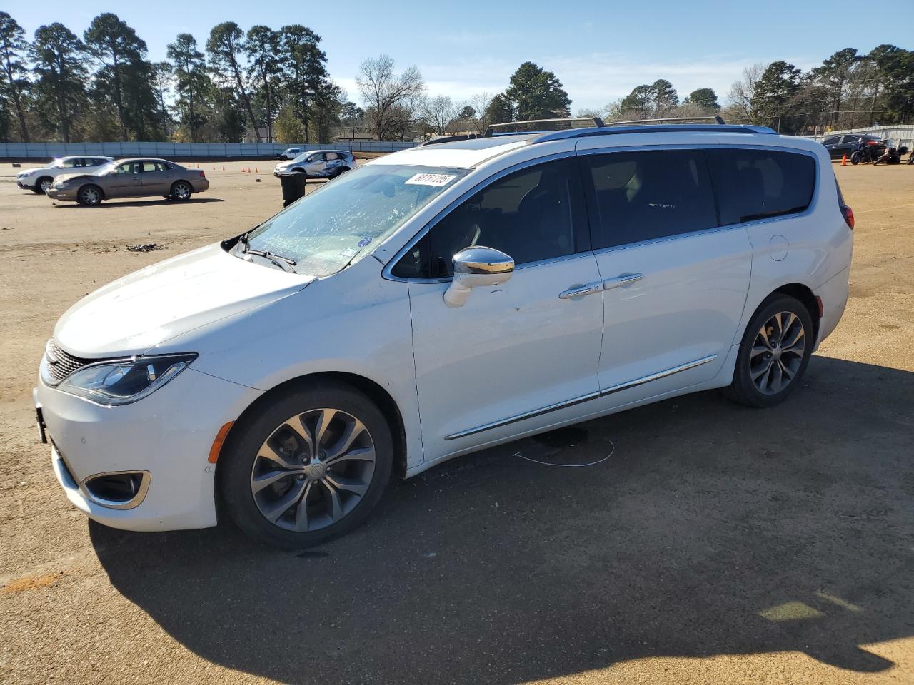 CHRYSLER PACIFICA L 2017