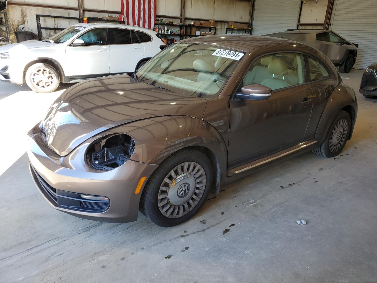 VOLKSWAGEN BEETLE 2014
