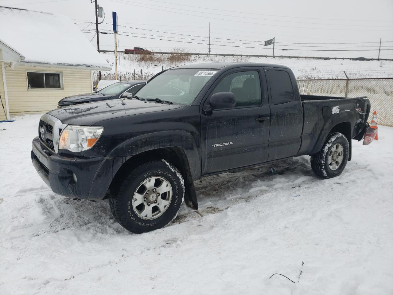 TOYOTA TACOMA ACC 2011