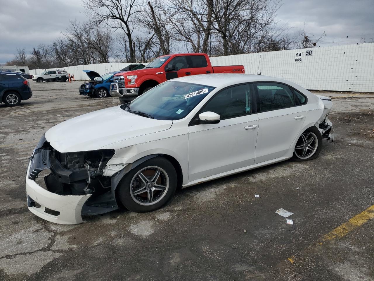 VOLKSWAGEN PASSAT S 2014
