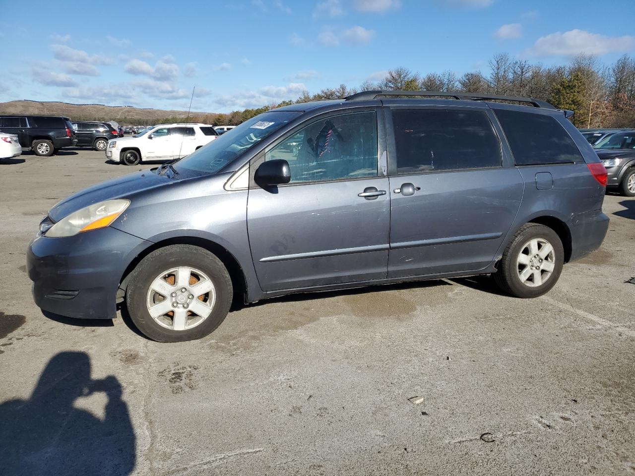 TOYOTA SIENNA CE 2009
