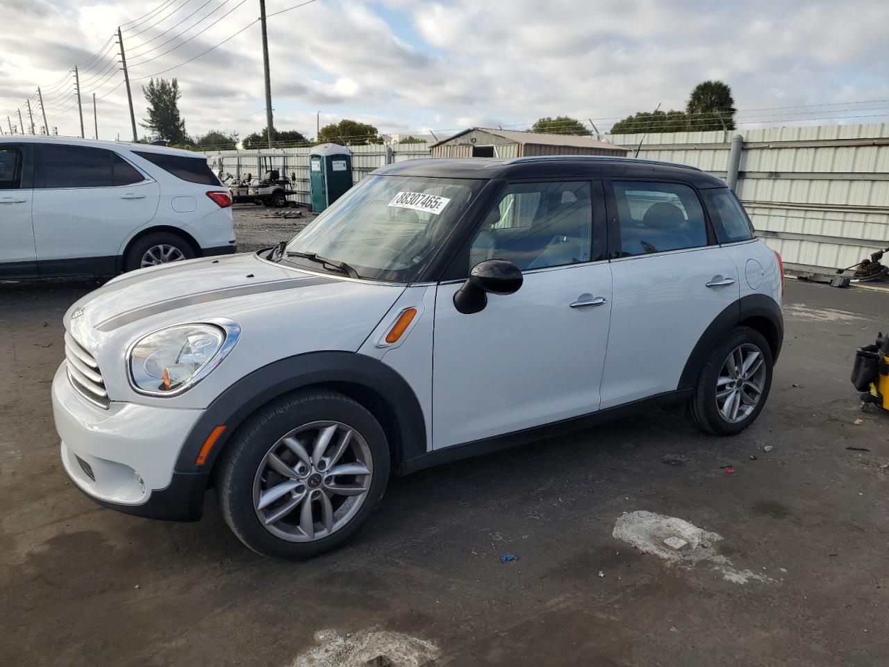 MINI COOPER COU 2011