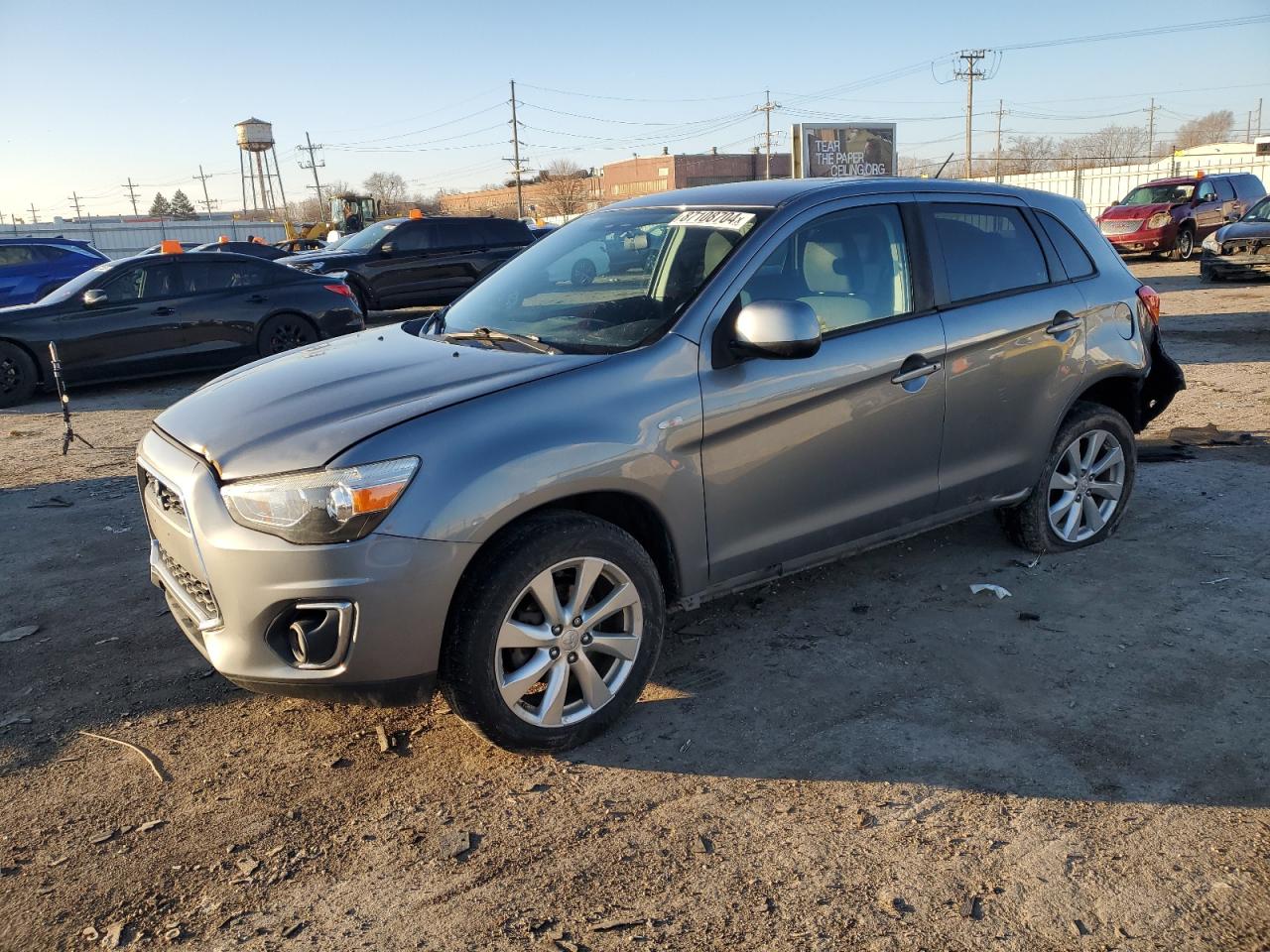 MITSUBISHI OUTLANDER 2015