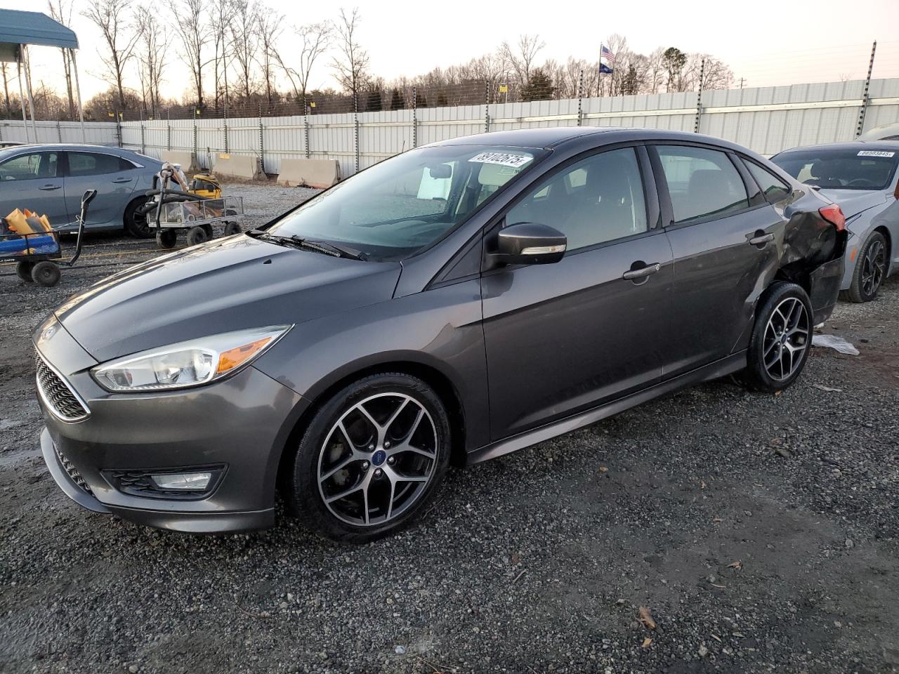 FORD FOCUS SE 2016