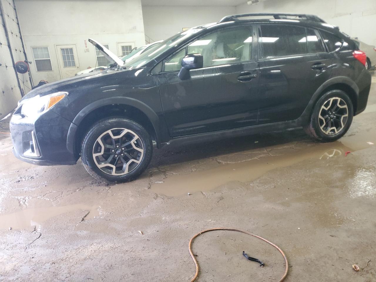 SUBARU CROSSTREK 2016