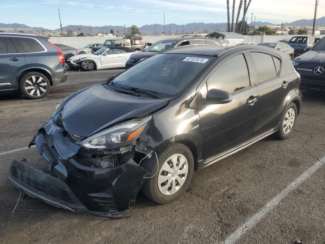 TOYOTA PRIUS C 2018
