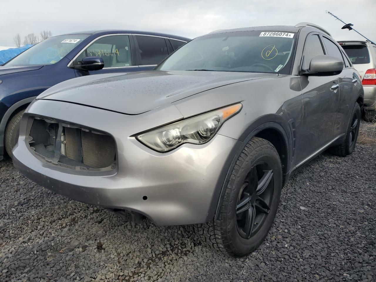 INFINITI FX35 2011