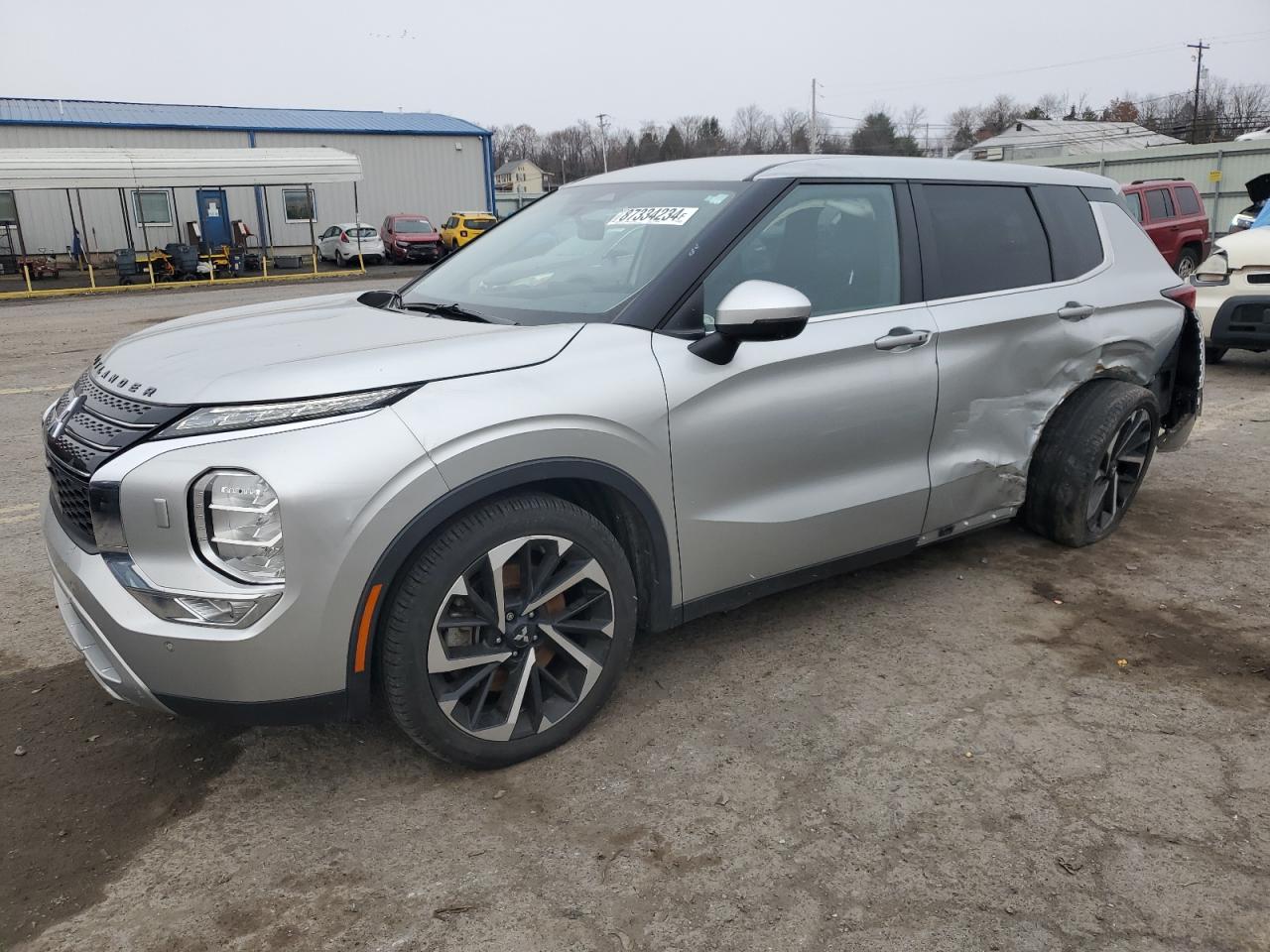 MITSUBISHI OUTLANDER 2022