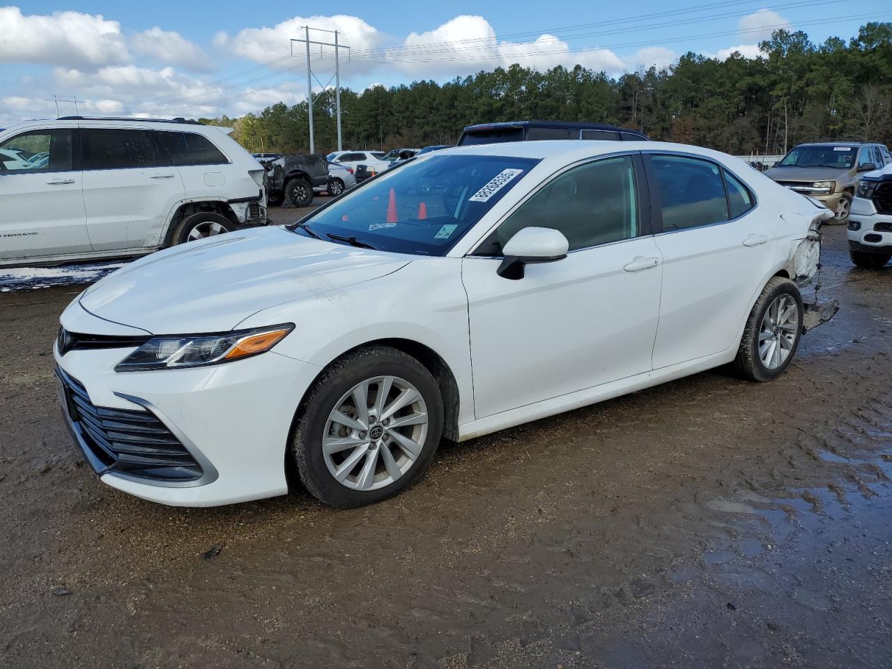 TOYOTA CAMRY LE 2022