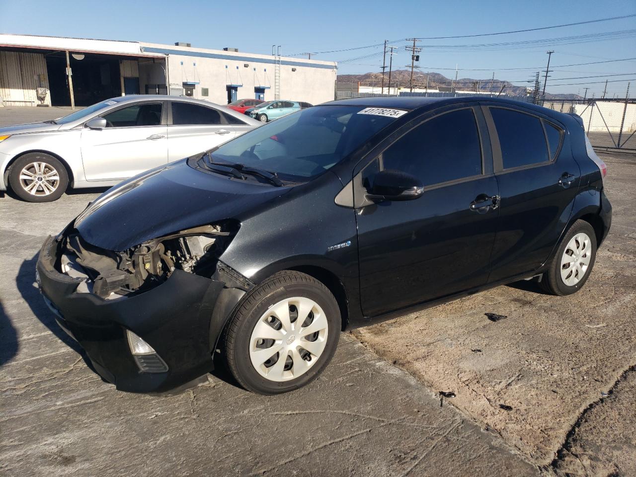TOYOTA PRIUS C 2014