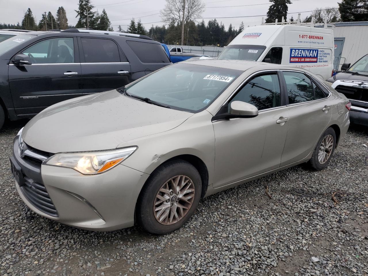 TOYOTA CAMRY LE 2016
