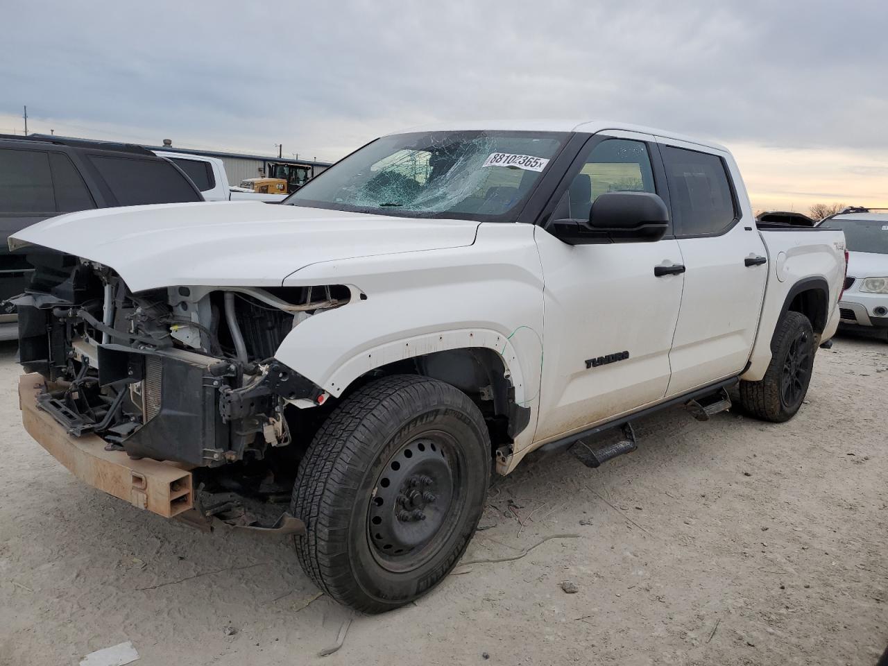 TOYOTA TUNDRA CRE 2023