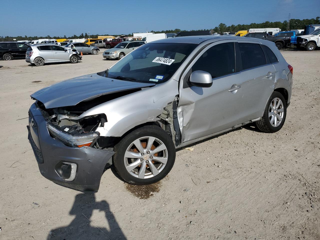 MITSUBISHI OUTLANDER 2015