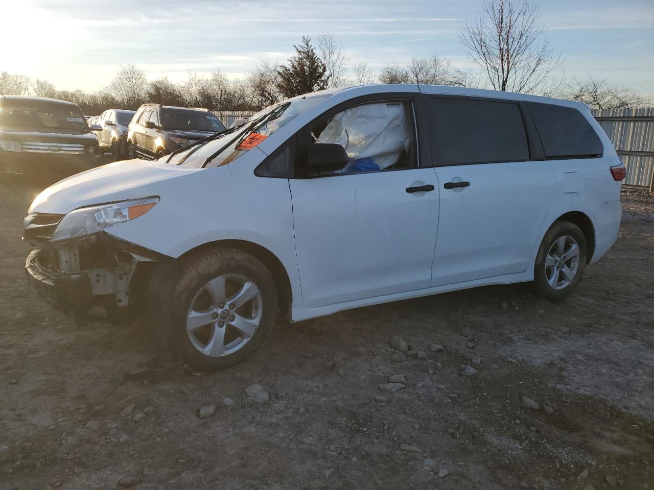 TOYOTA SIENNA L 2020