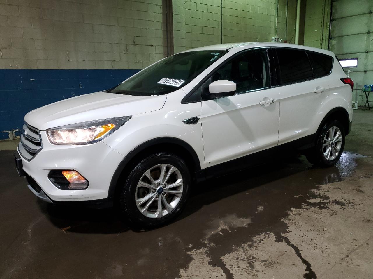 FORD ESCAPE SE 2019