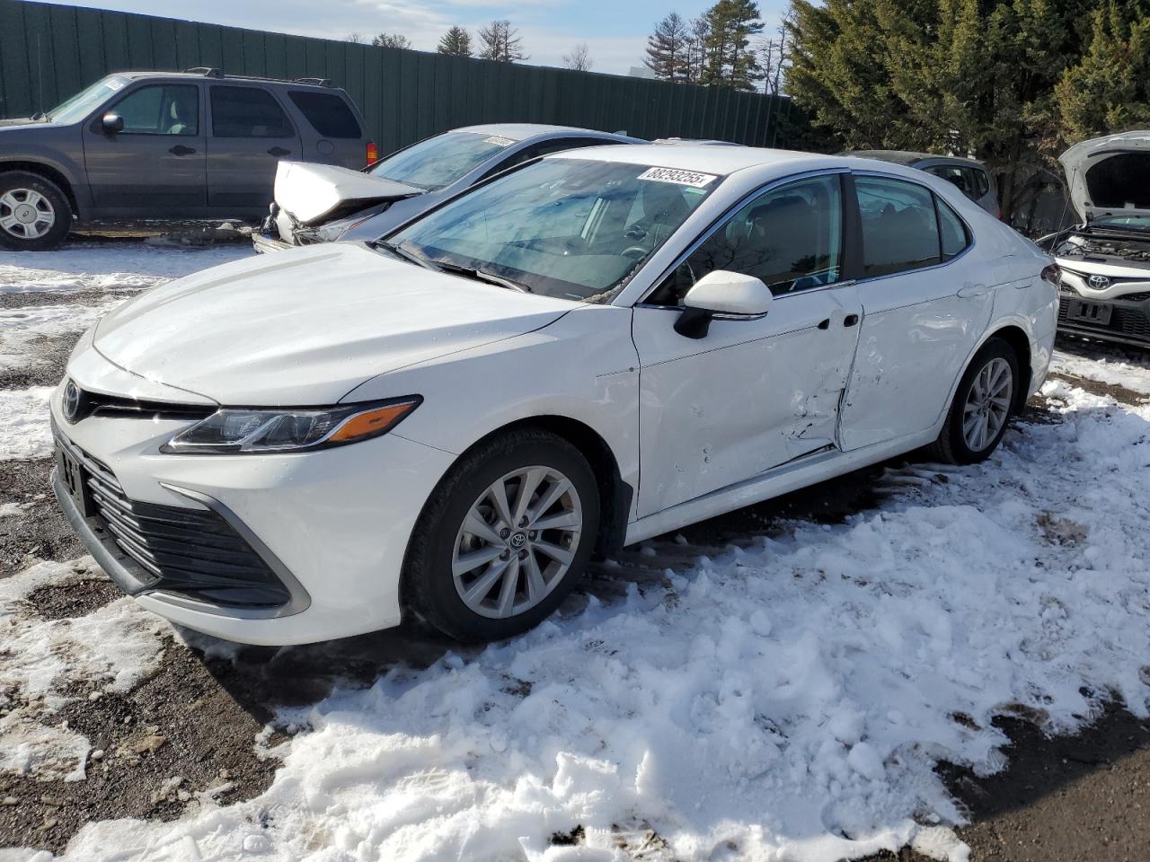 TOYOTA CAMRY LE 2023