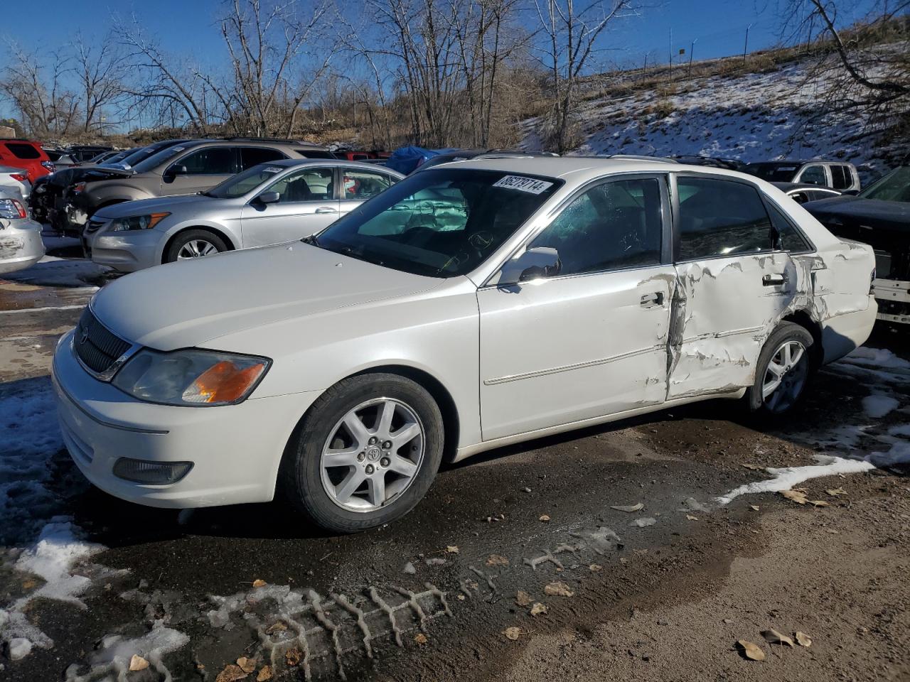 TOYOTA AVALON XL 2000