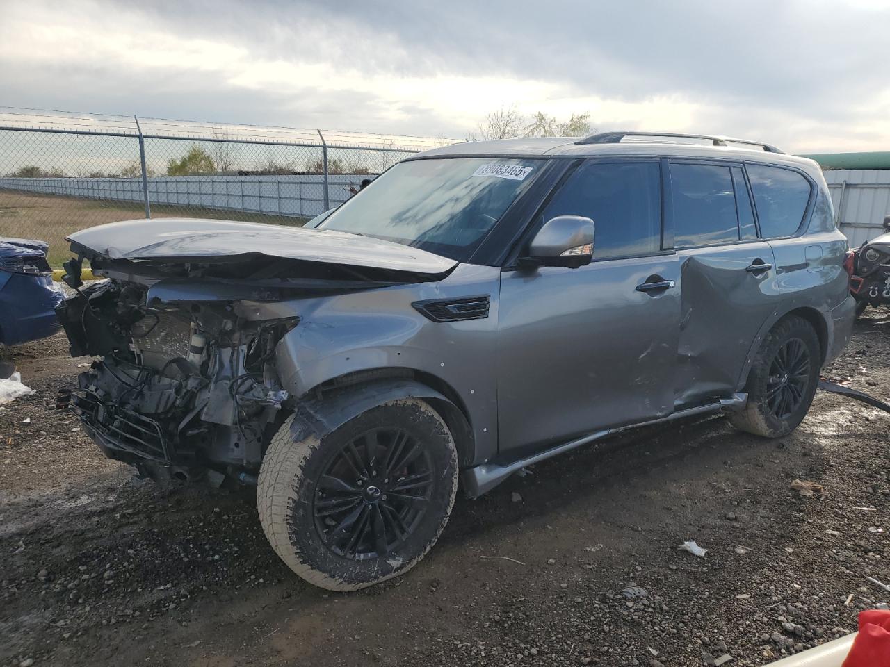 INFINITI QX80 LUXE 2021
