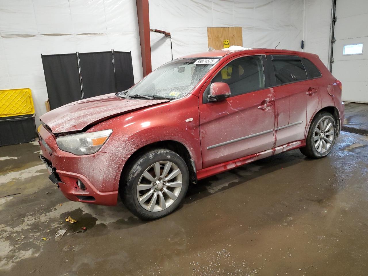 MITSUBISHI OUTLANDER 2011