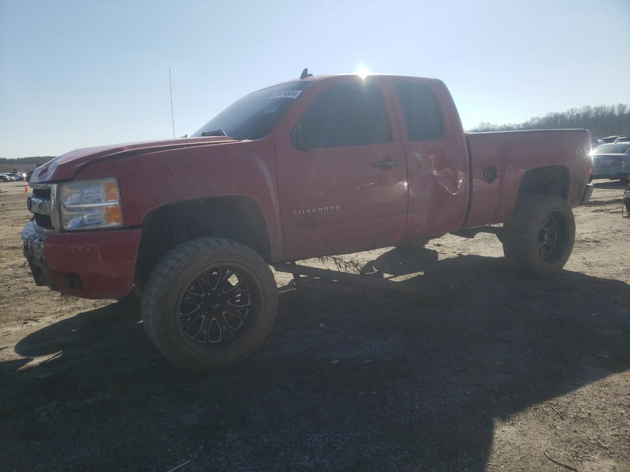 CHEVROLET SILVERADO 2011