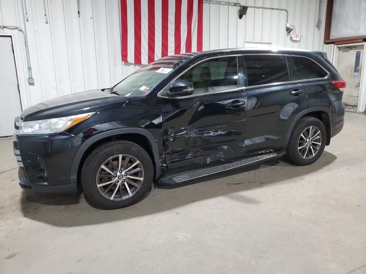 TOYOTA HIGHLANDER 2018