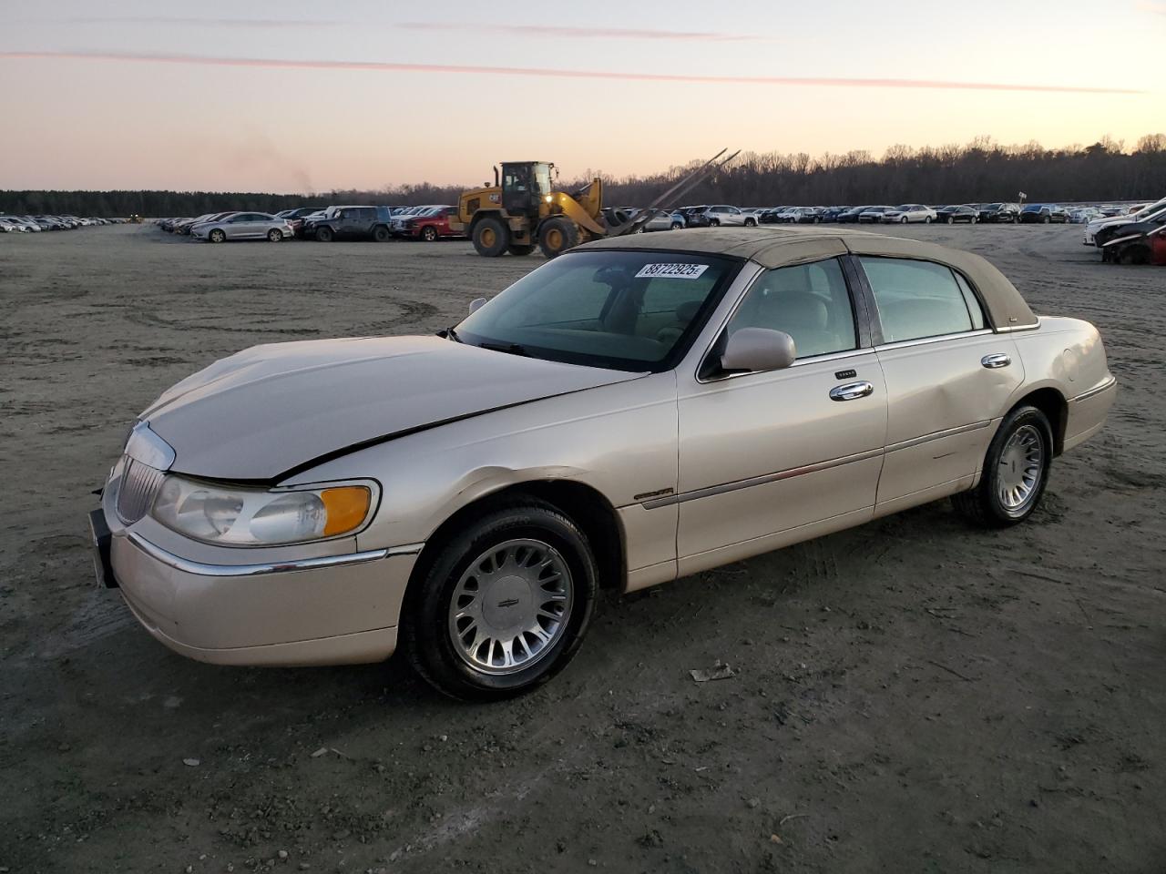 LINCOLN TOWN CAR C 2002