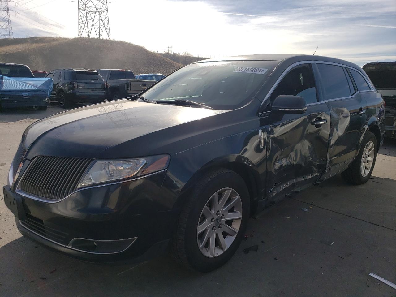 LINCOLN MKT 2015