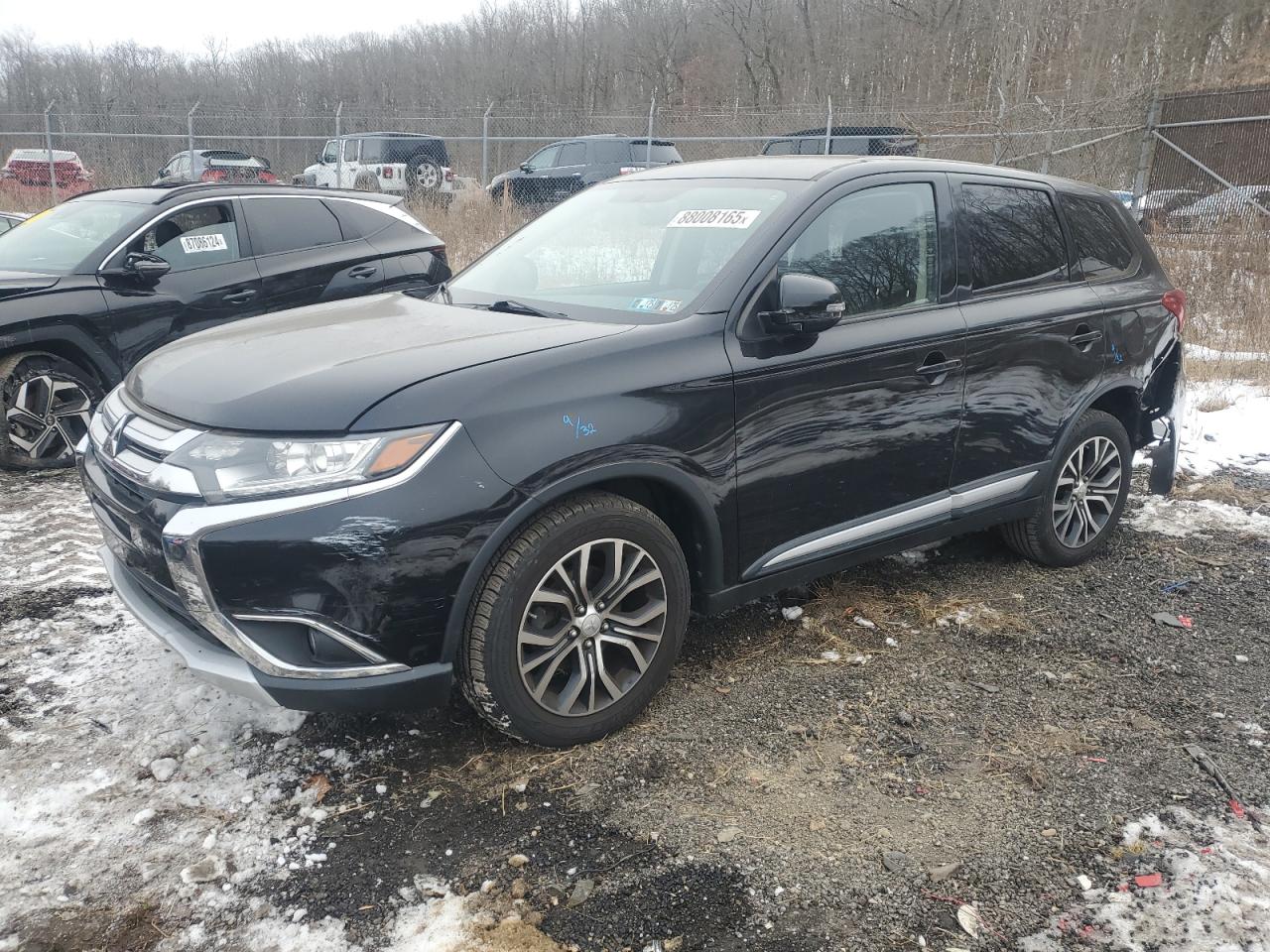 MITSUBISHI OUTLANDER 2016