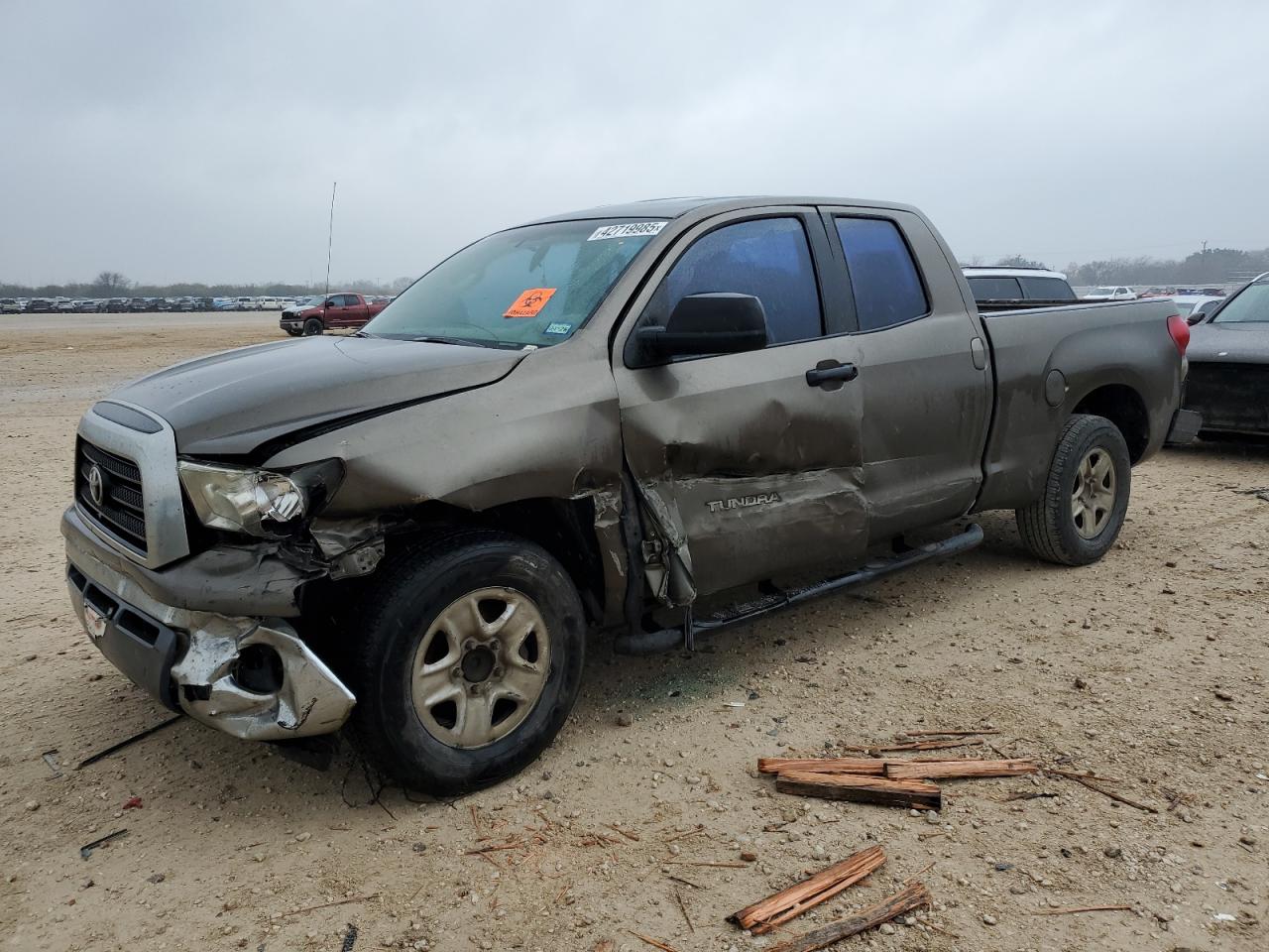 TOYOTA TUNDRA DOU 2008
