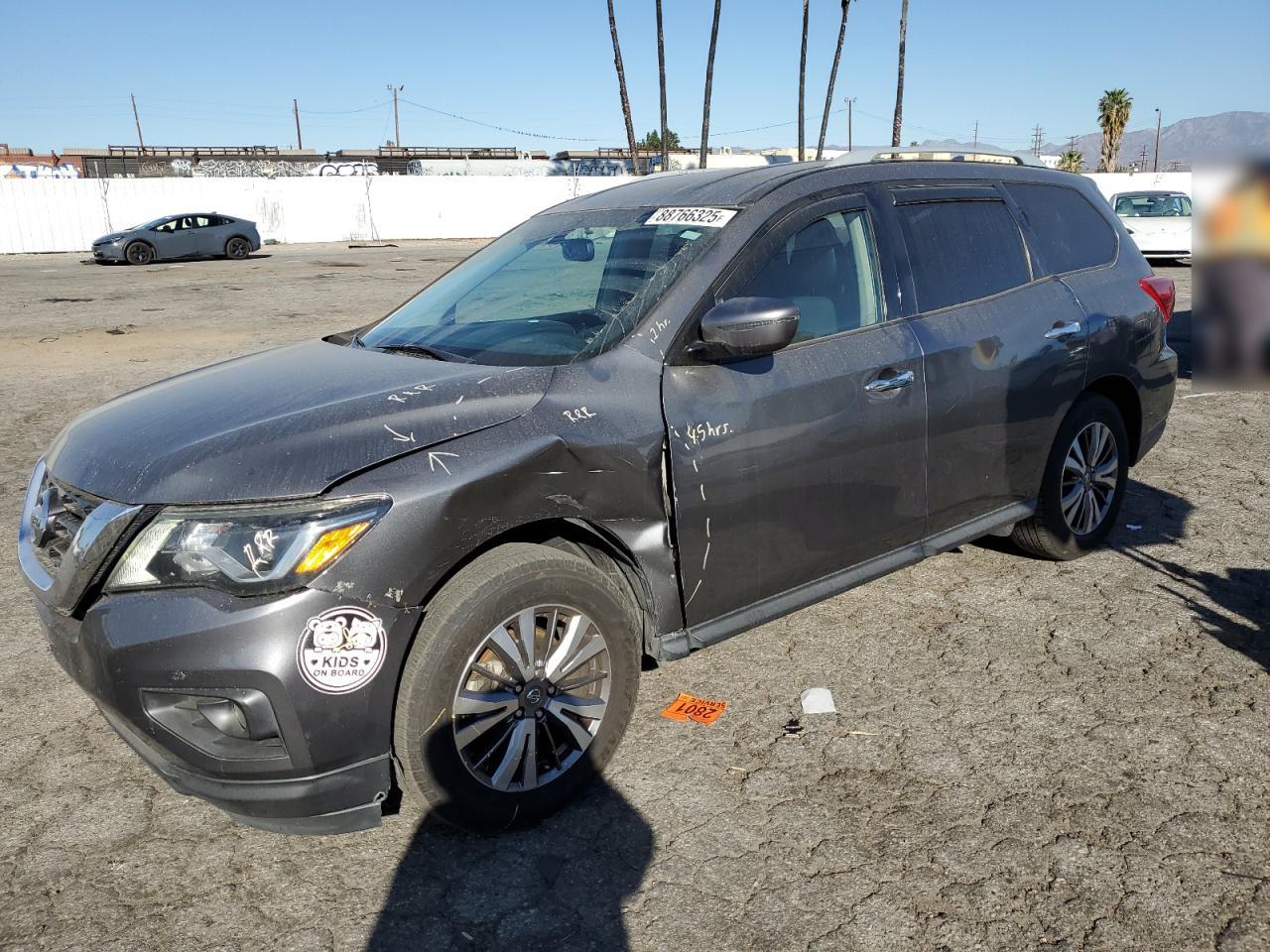 NISSAN PATHFINDER 2020