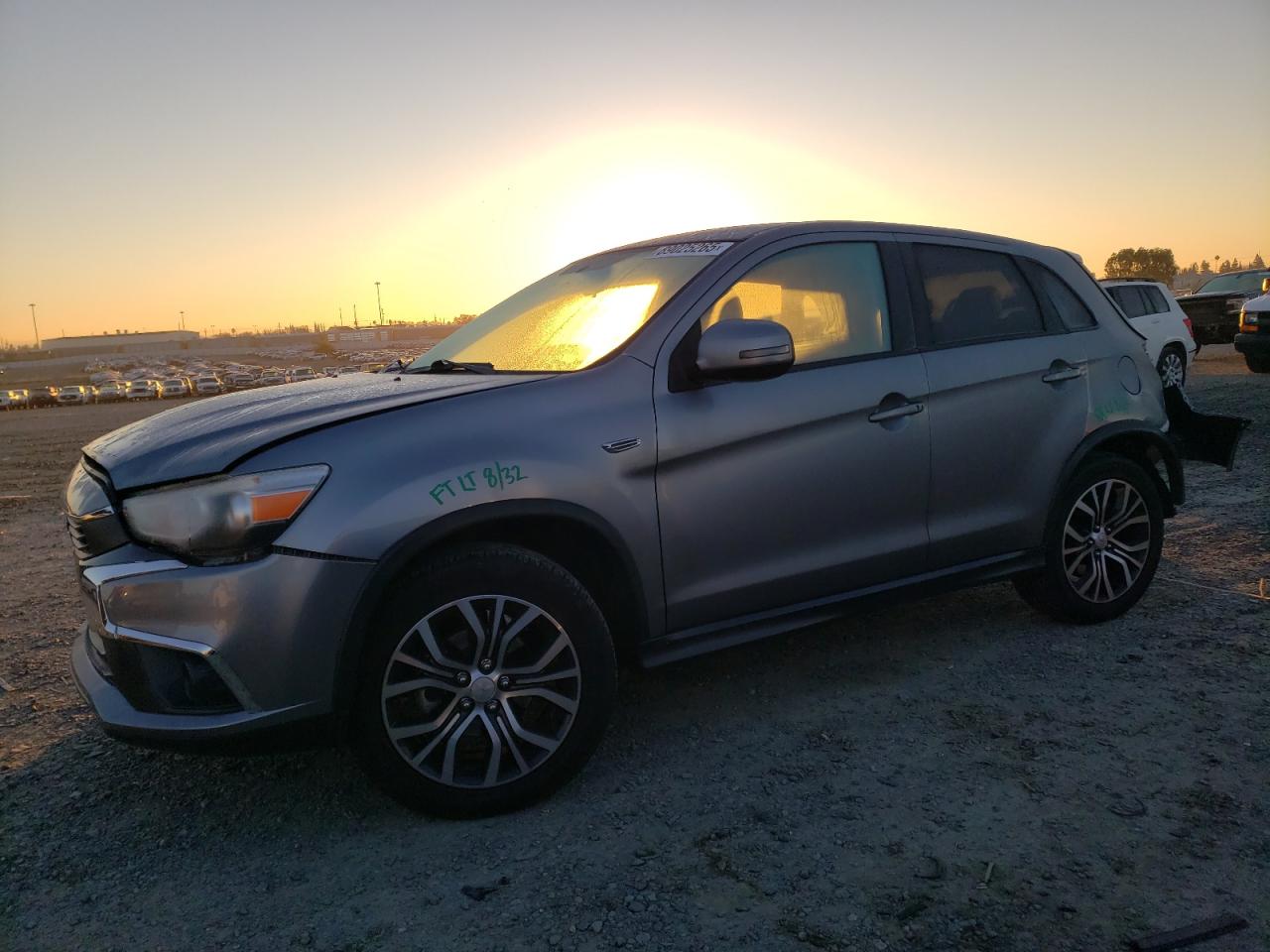 MITSUBISHI OUTLANDER 2017