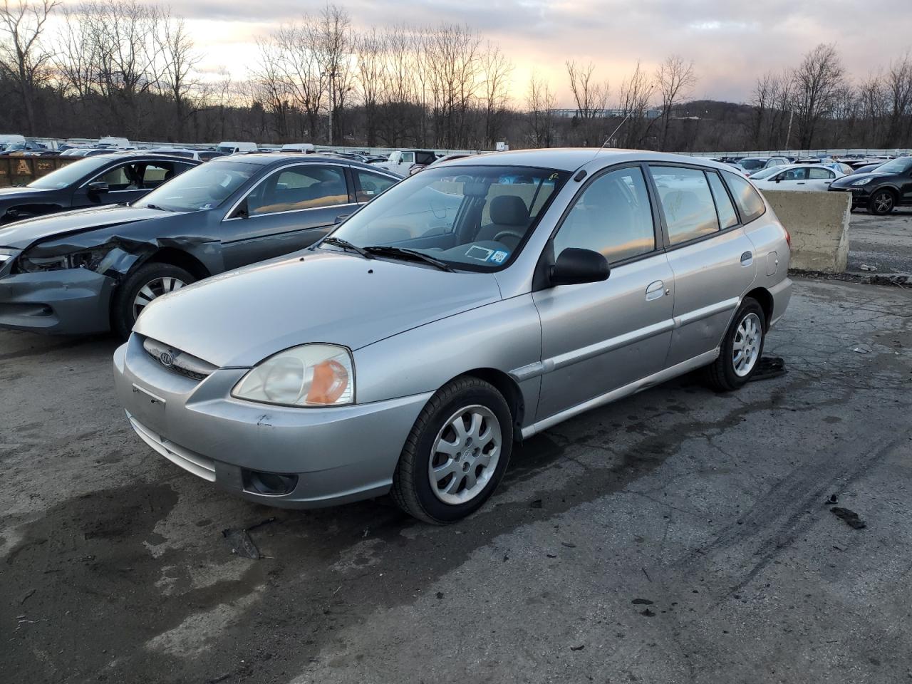 KIA RIO CINCO 2003