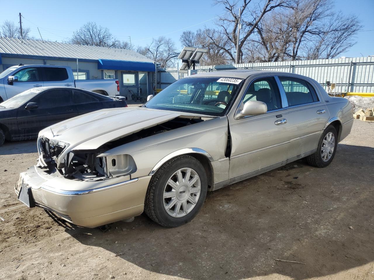 LINCOLN TOWN CAR S 2009