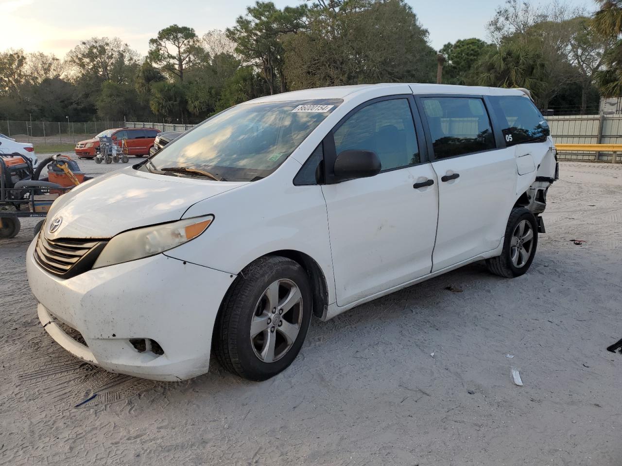 TOYOTA SIENNA 2015
