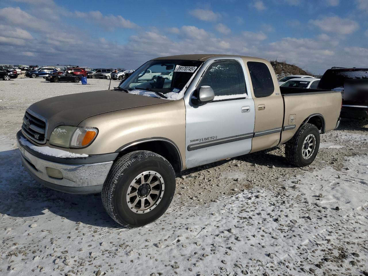 TOYOTA TUNDRA ACC 2001