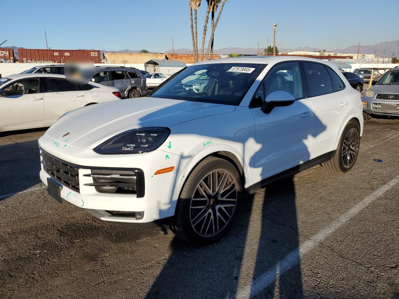 PORSCHE CAYENNE 2024