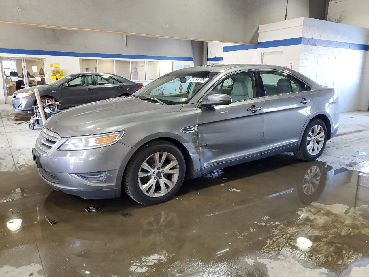 FORD TAURUS LIM 2012
