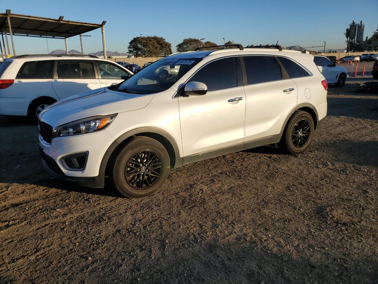 KIA SORENTO LX 2016