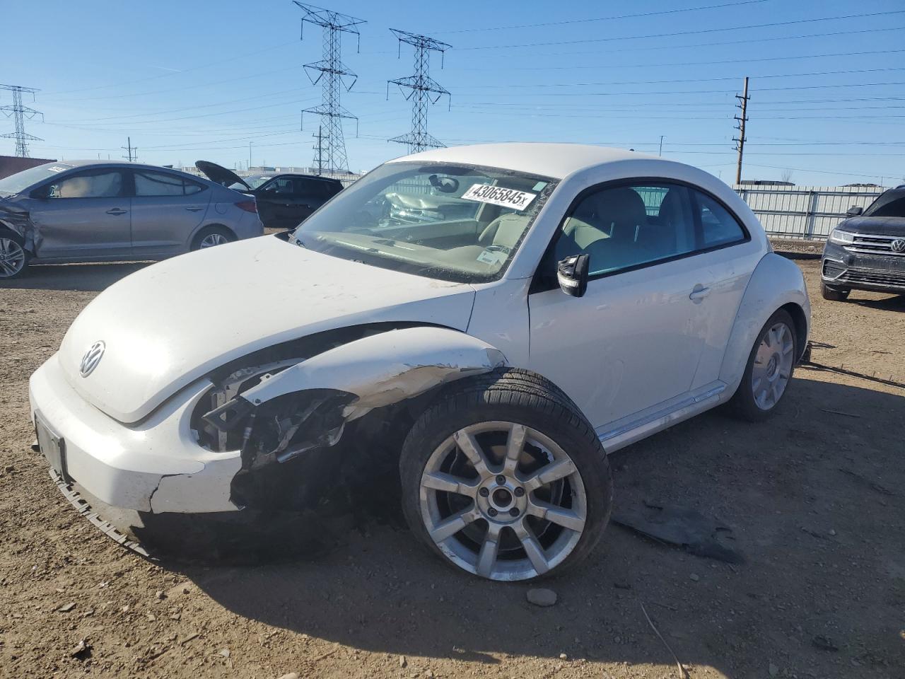 VOLKSWAGEN BEETLE 2012