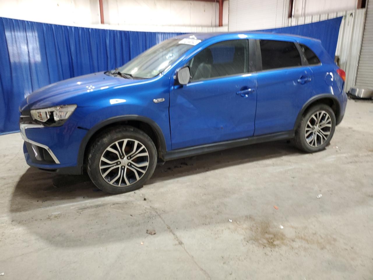 MITSUBISHI OUTLANDER 2018