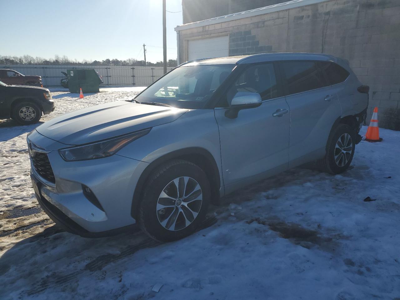 TOYOTA HIGHLANDER 2024
