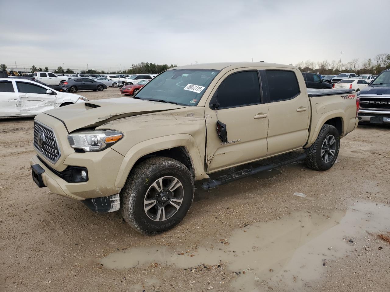 TOYOTA TACOMA DOU 2019