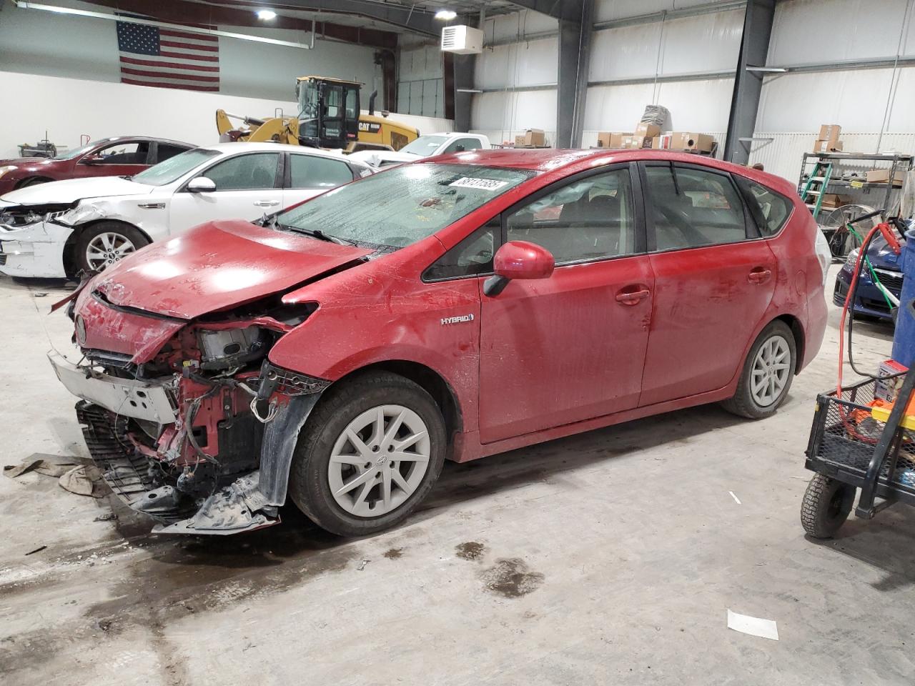 TOYOTA PRIUS V 2014