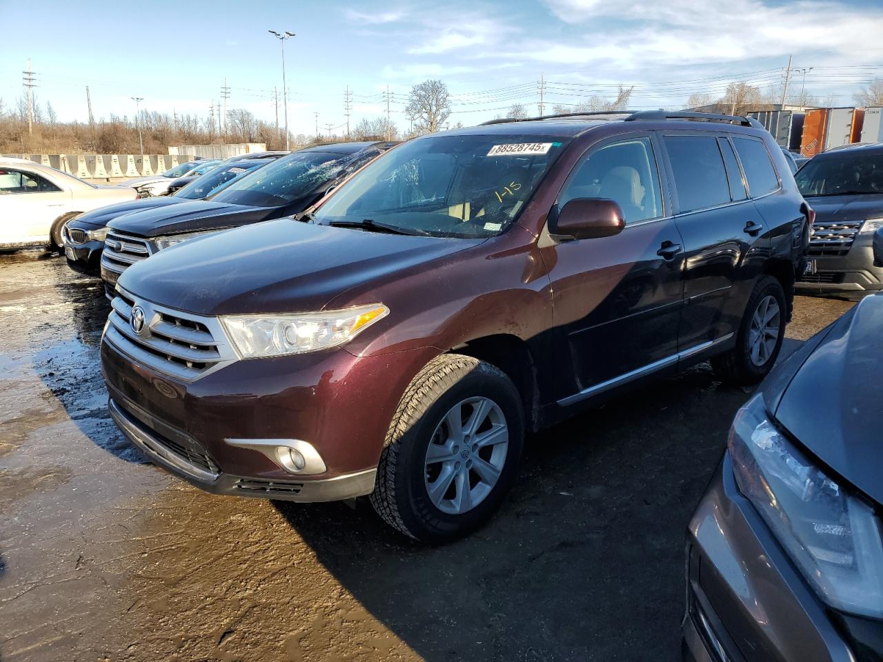 TOYOTA HIGHLANDER 2013