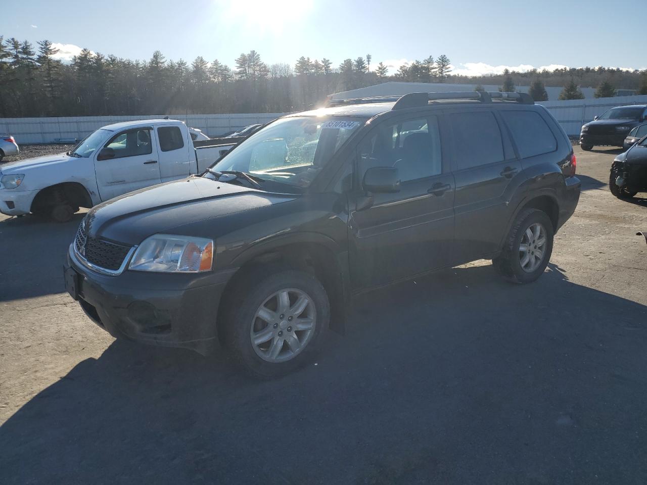 MITSUBISHI ENDEAVOR L 2011