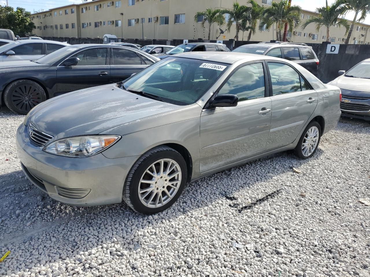 TOYOTA CAMRY LE 2005