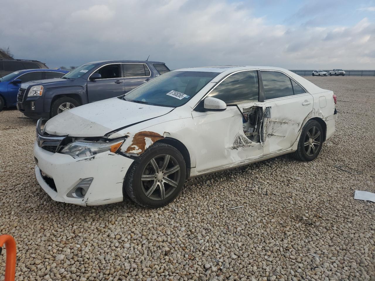 TOYOTA CAMRY BASE 2012