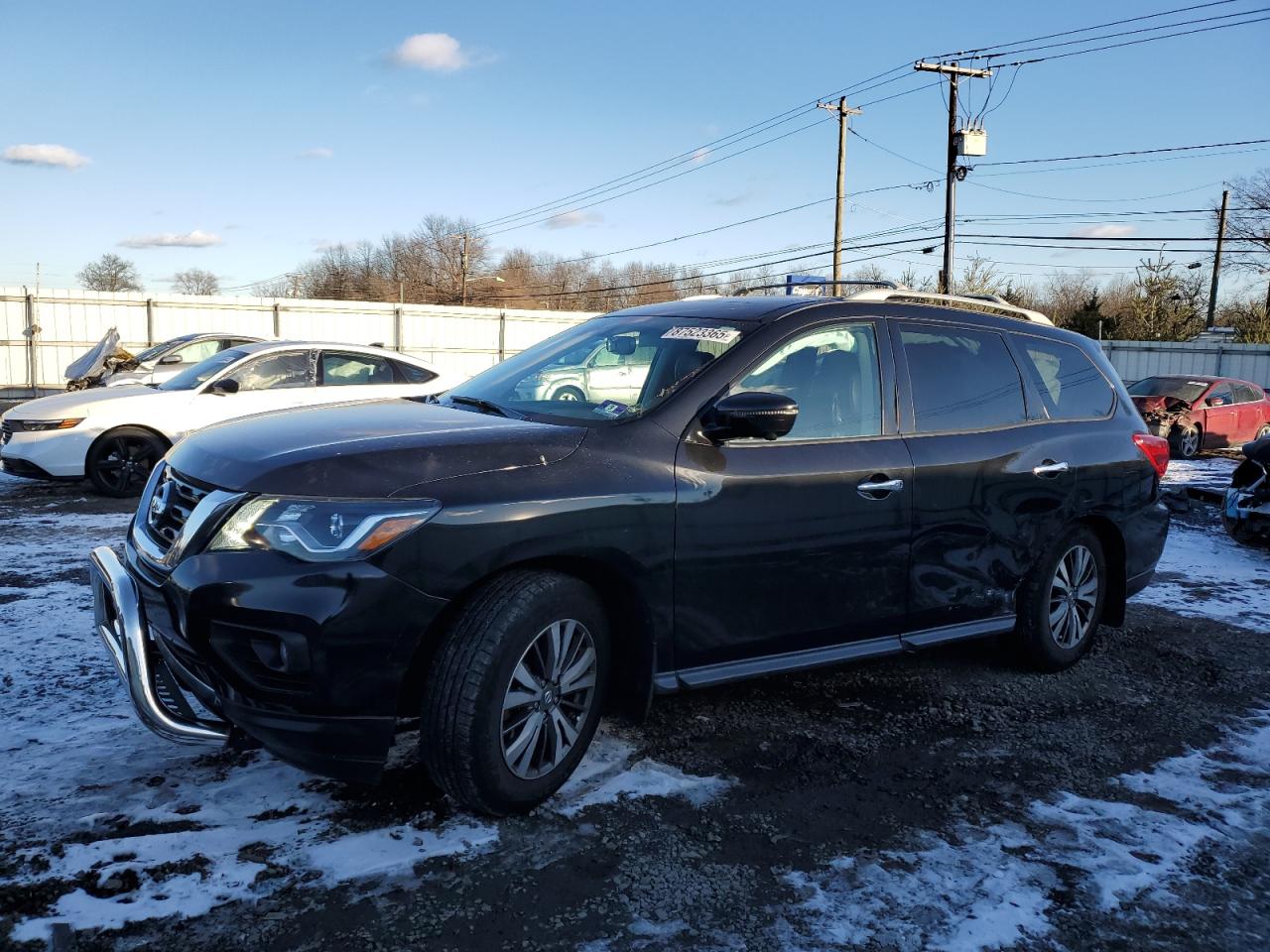 NISSAN PATHFINDER 2017